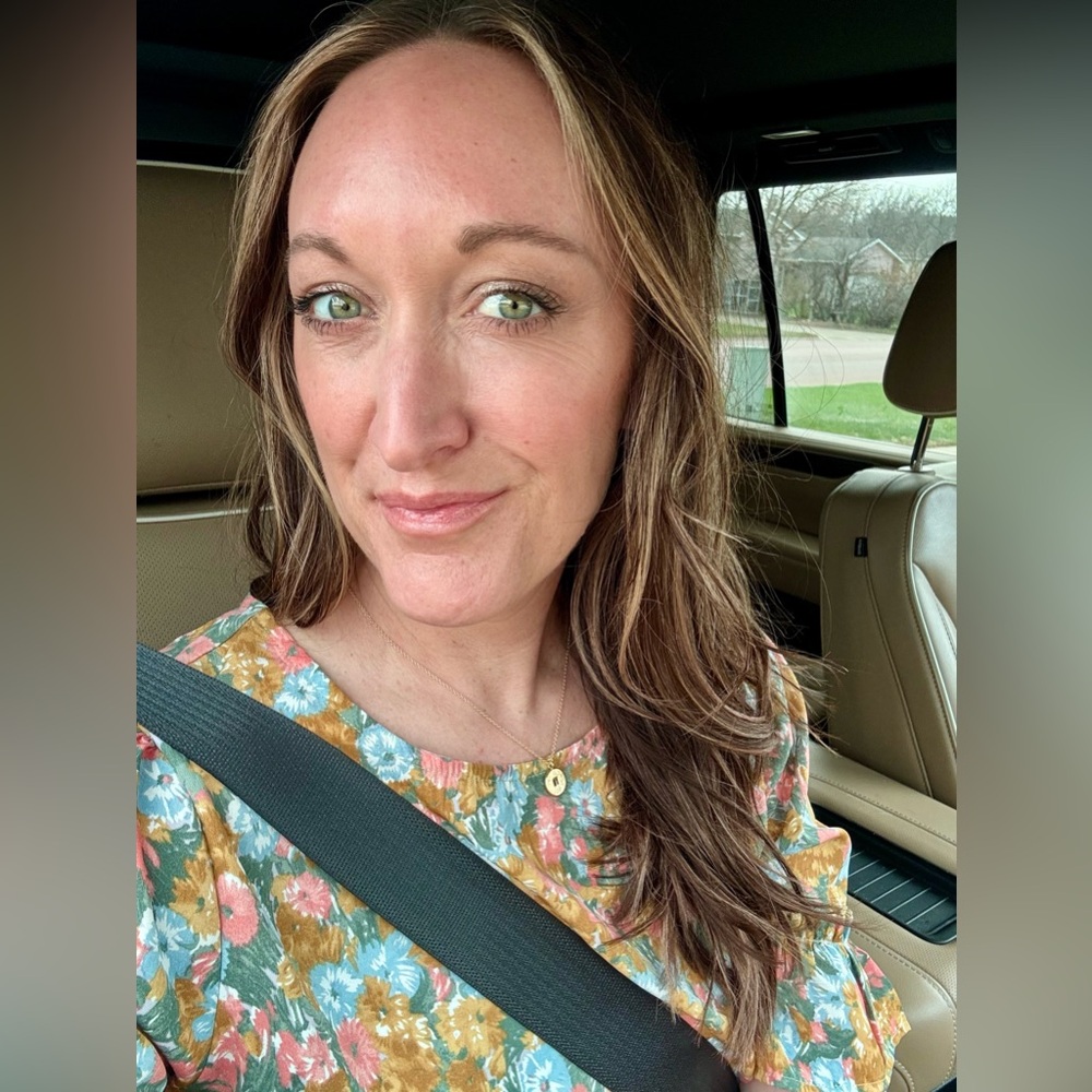 Meet your Posher, Mikala